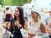 Retail Business Mixer 2017 on the beach (24)