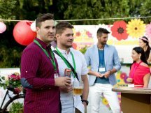 Summer is in full swing and we have begun it in a festive mood with a great event within the Retail Business Mixer (RBM) 2018.  This year's RBM was held for the first time in the beautiful settings of Grébovka Park.  We wanted to emphasize this fact with the visible "Summer Lounge ppm" zone, where we brought a lot of activities for the party's visitors to try.  Apart from the rental of sports equi (7)